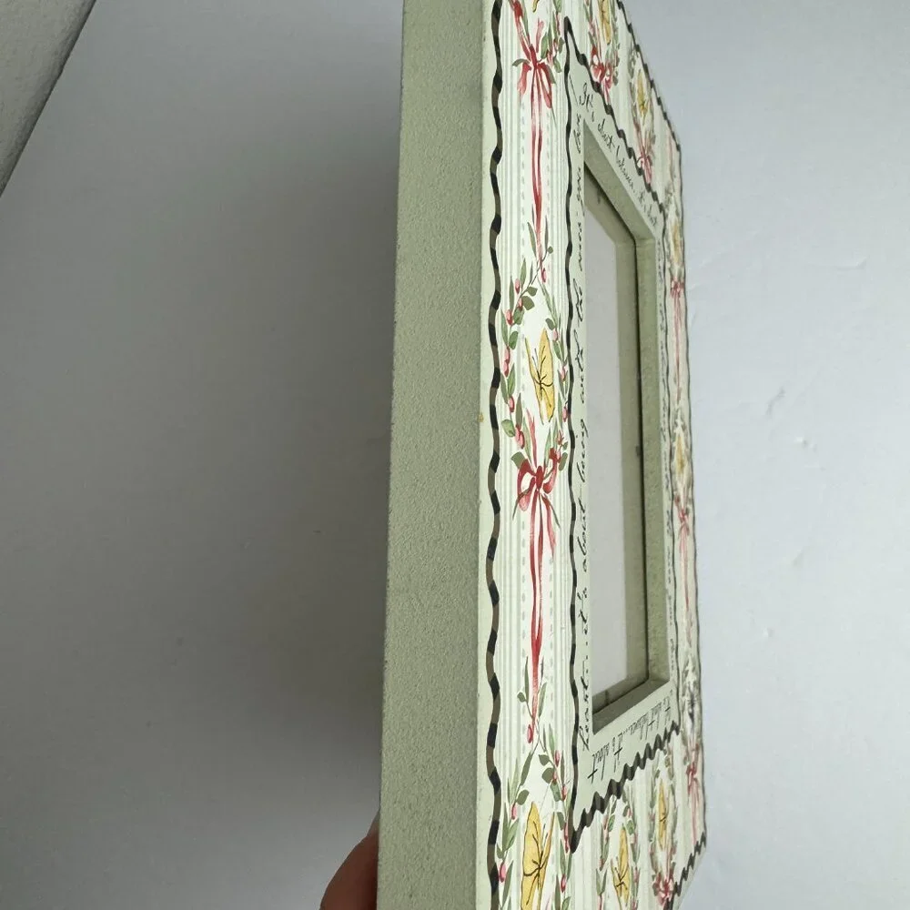 Annie Danielson Designs  Creative Picture Frame